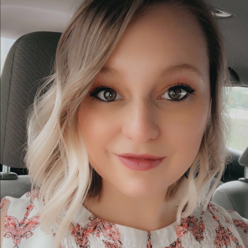 Meet your Posher, Amber